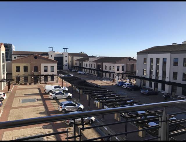 101M² OFFICE TO LET IN CENTURY CITY